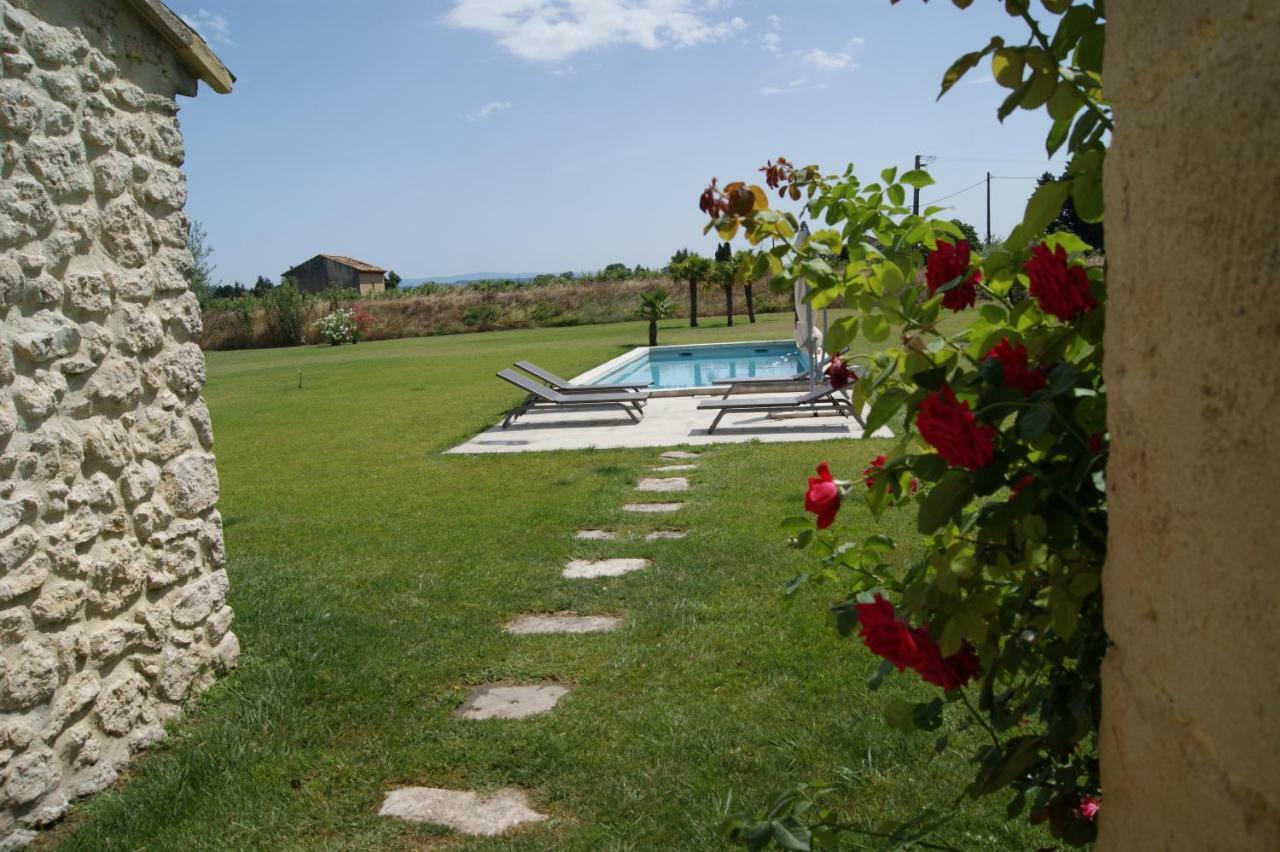Gites Dans Mas En Pierres Robion en Luberon Екстериор снимка